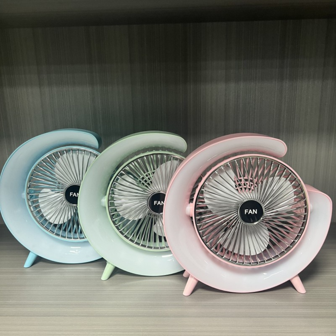 VENTILADOR RECARGABLE CON LUCES LED 2 EN 1